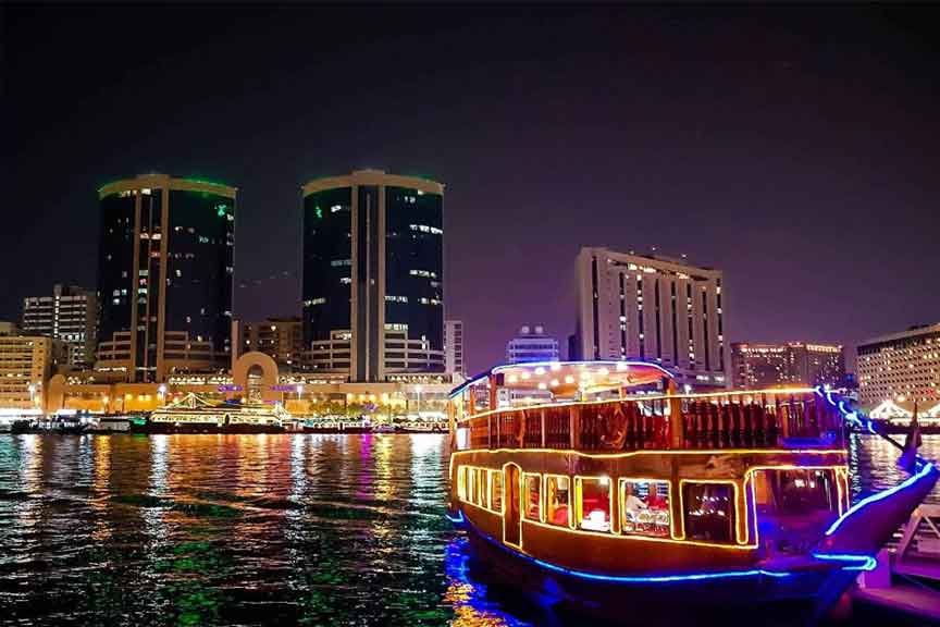 dhow cruise bur dubai creek